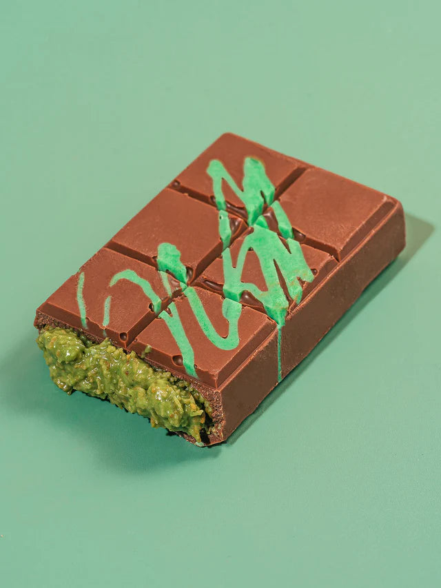 DUBAI KNAFEH PISTACHIO CHOCOLATE BAR 75G